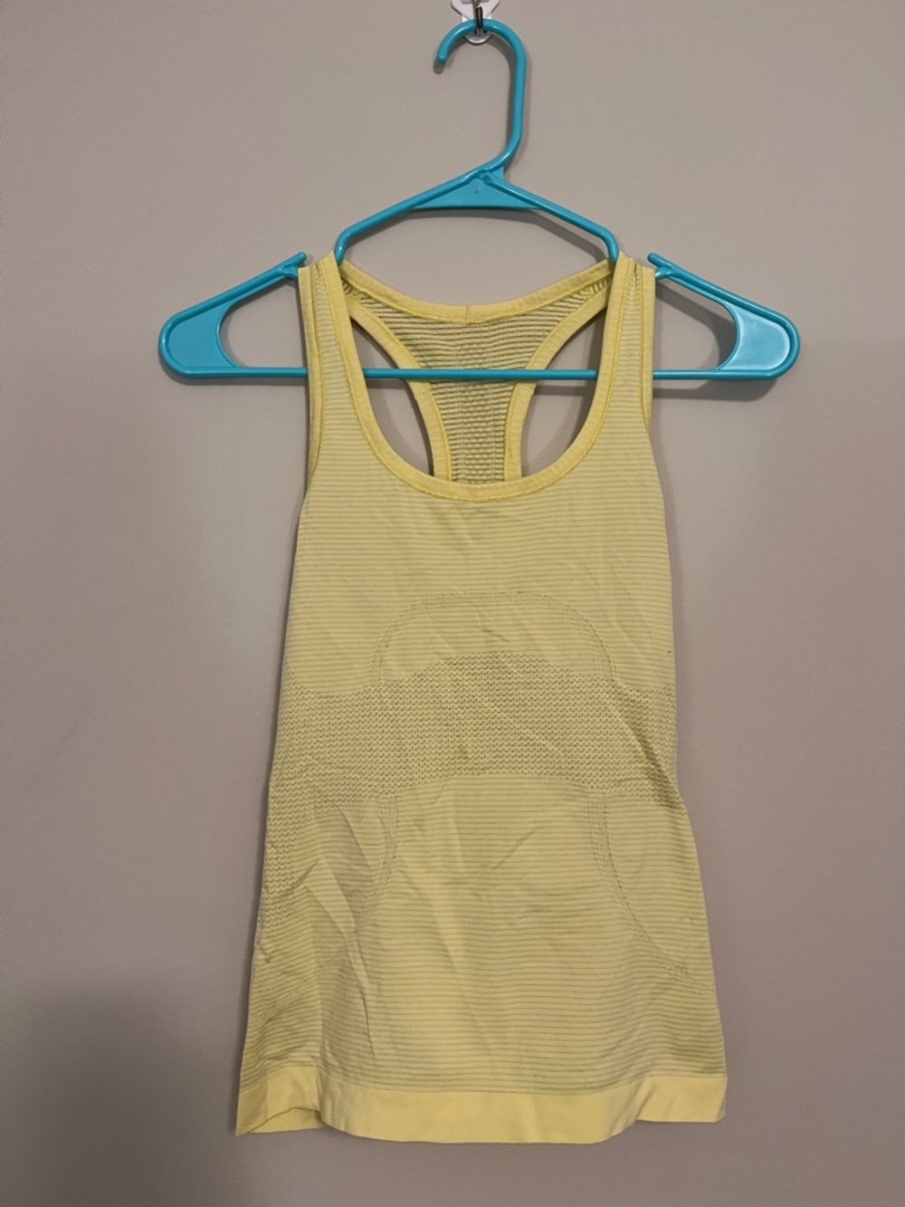 Lululemon workout tank top